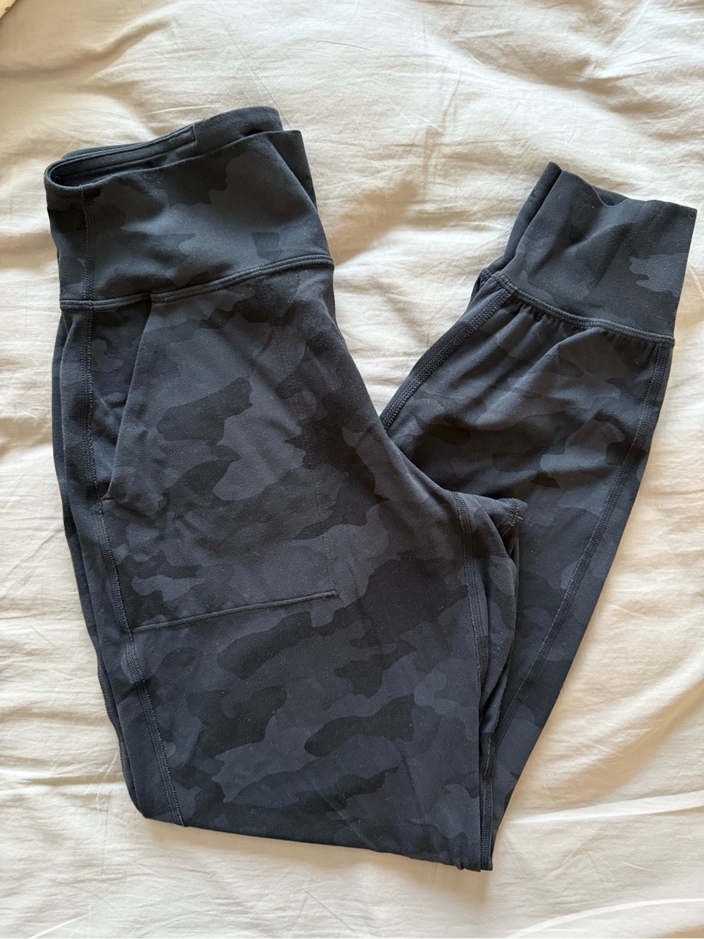 lululemon athletica Align High-Rise jogger leggings - Deep Camo Gray - Picture 3 of 6